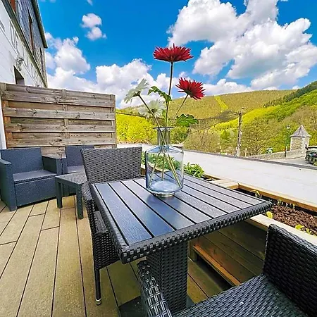 Au Sommet De La Cascade Hotel Francorchamps
