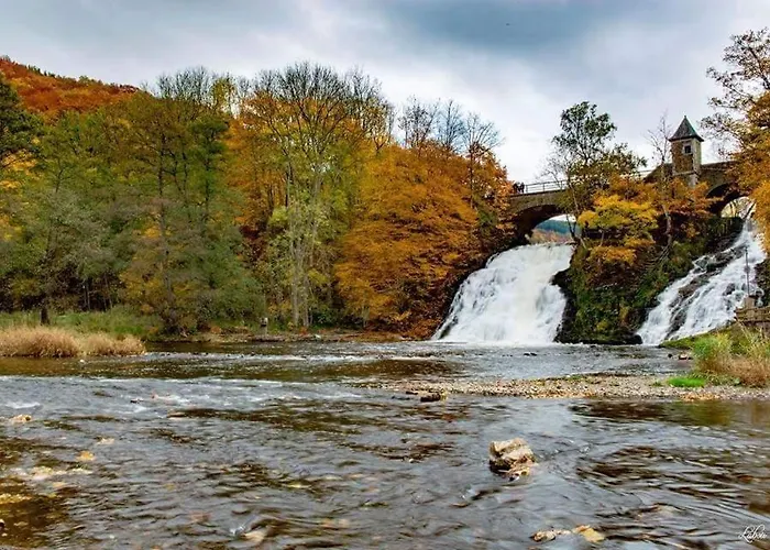 Au Sommet De La Cascade Hotel
